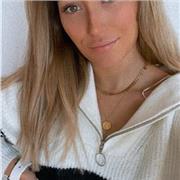 Puedo ofrecer todo tipo de materias, me gusta la enseñanza y tratar con niños